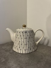 Black And Gold Tea  Pot