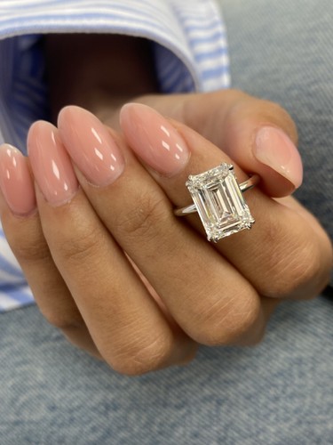 Emerald cut diamond ring vs1 - cut,