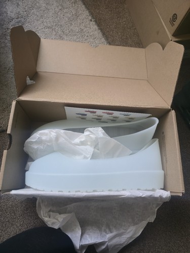 Brand new womens size - new,