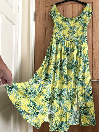 Roman yellow green tropical - roman,