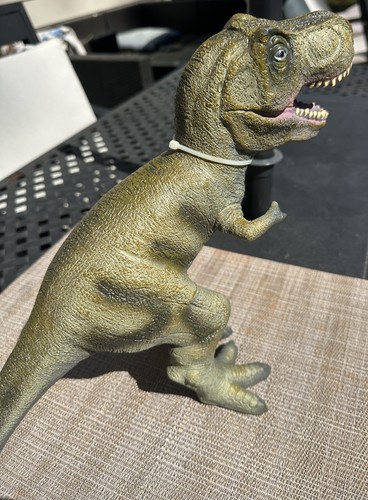 2009 rex tyrannosaurus - 2009,