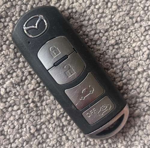 Genuine mazda button remote - 4,