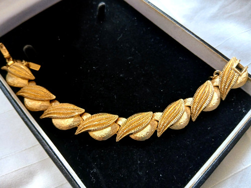 Pristine vintage 1960s signed - pristine,