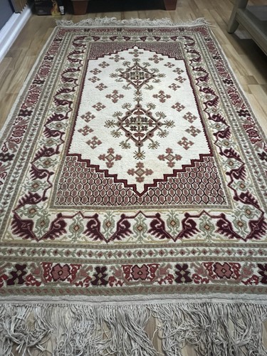Traditional wool rug - traditional,