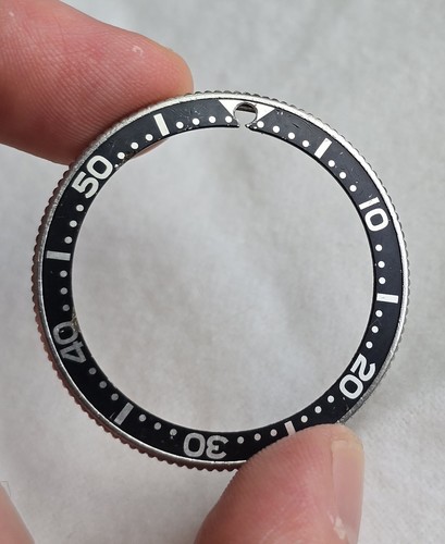 Original seiko 6105 - 6105-8000, bezel