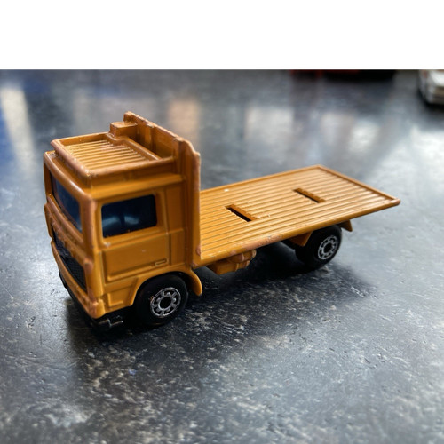 Majorette volvo flatbed truck - volvo,