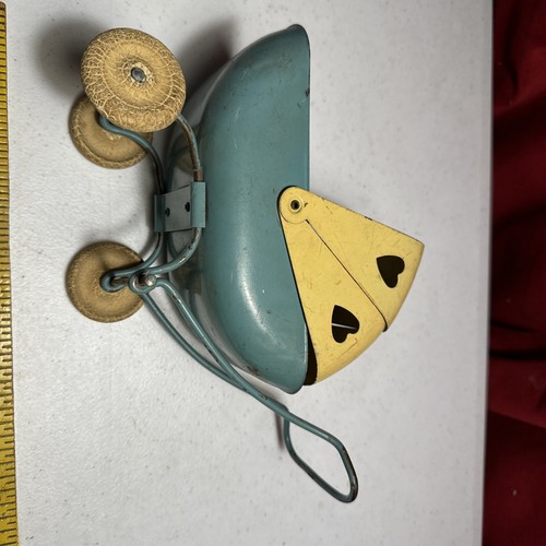 Vintage antique tin - tin, wyandotte