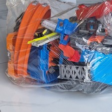 Hot Wheels Track Builder