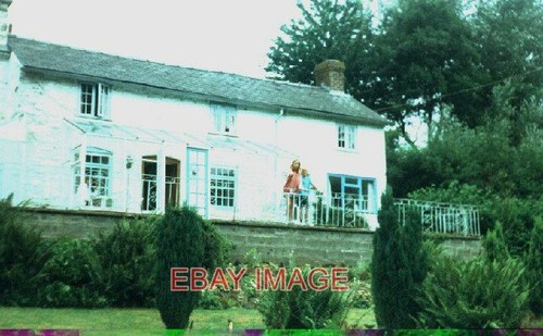 Photo welsh cottage - cottage, at