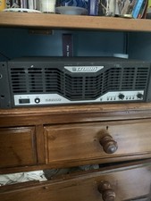 CROWN CE 2000 POWER AMPLIFIER