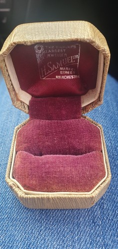 Antique ring box fabulous - ring,