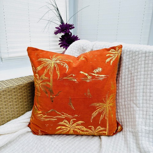 Decorative luxurious gold leaf - gold,