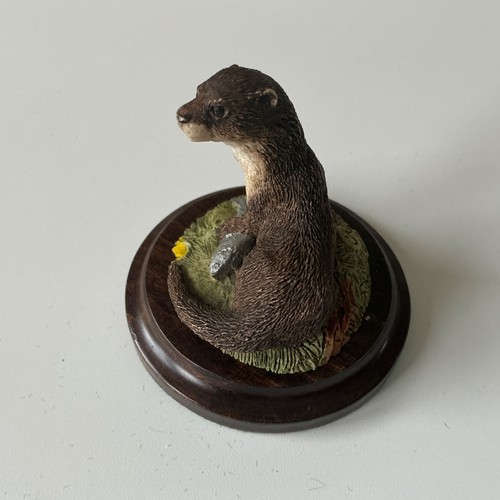 Country artists otter - country, figurine