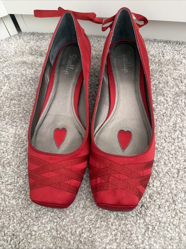 Shelly london swan - london,