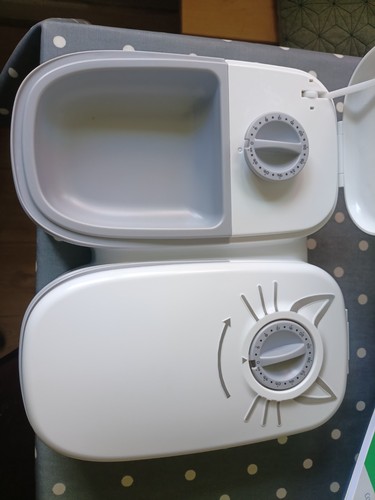 Cat meal automatic - cat, pet
