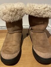 Ugg Australia sheepskin  Boots