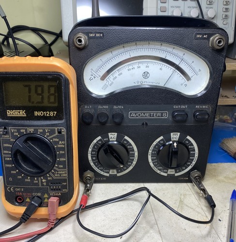 Avometer model v - 8,