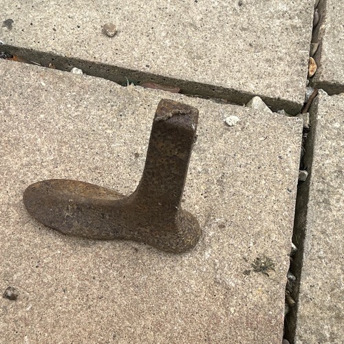Cast iron boot jack - cast,