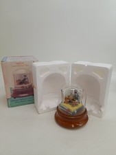 Enesco Music Box Mouse House Village Living Room “Home Sweet Home” Piano 1990