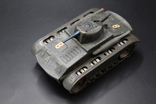 Vintage arnold tank 680 - vintage,