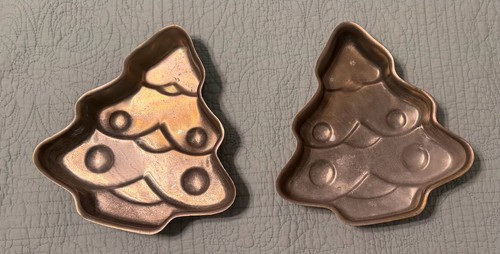 Christmas tree cake pans - christmas, pans,