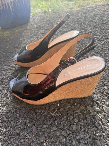 Vanilla moon black patent cork - moon,