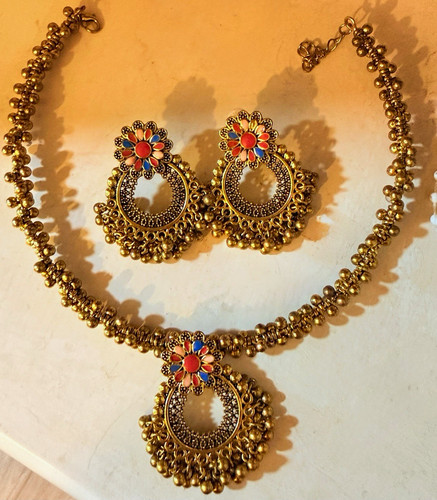 Traditional pakistani gold - pakistani,