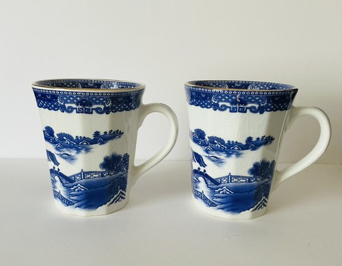 Pair ringtons willow pattern - pair,