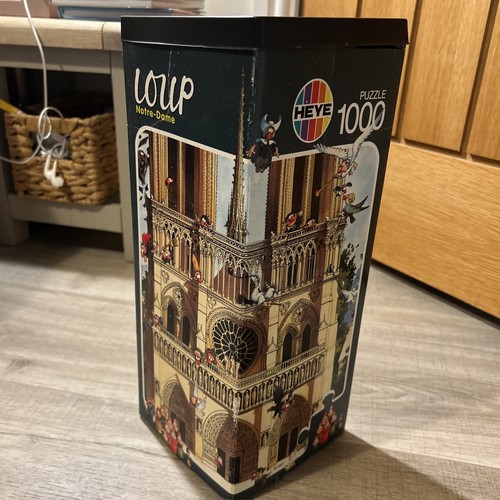Rare heye loup - loup, notre-dame