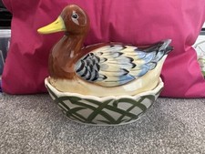 Fairmont & Main Vintage Ceramic Duck Egg Holder Kitchen Storage