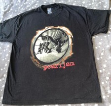 Vintage 90s PEARL JAM SHIRT