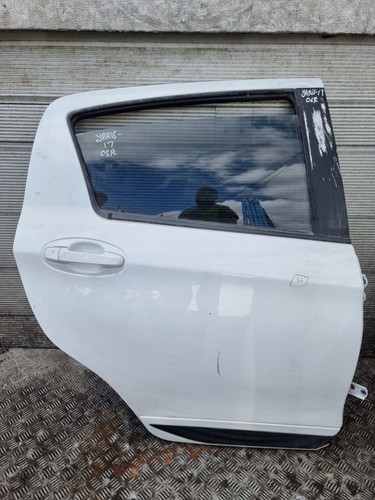 Toyota yaris door driver - yaris, rear