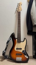 Squier Affinity Jazz Bass V