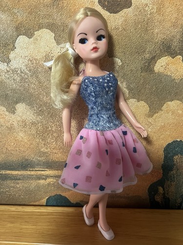 Sindy pedigree doll fashion - pedigree,