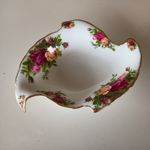 Royal albert bone china old - royal,