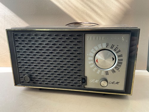 Vtg zenith long distance radio - zenith,