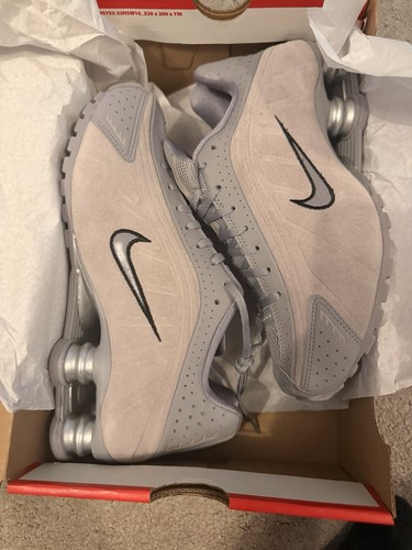 Nike shox brand new size - r4,