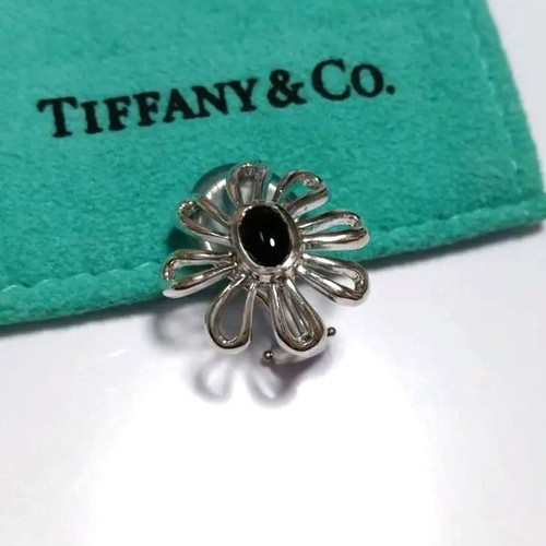 Tiffany daisy onyx - daisy,