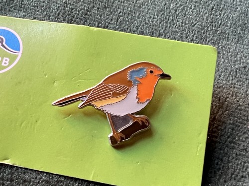 Rspb pin badge - pin, robin,