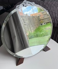 Vintage Art Deco Round