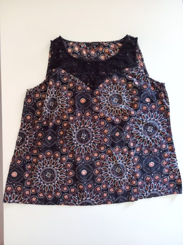 Evans sleeveless top size - top, 20