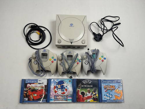 Sega dreamcast console bundle - sega,