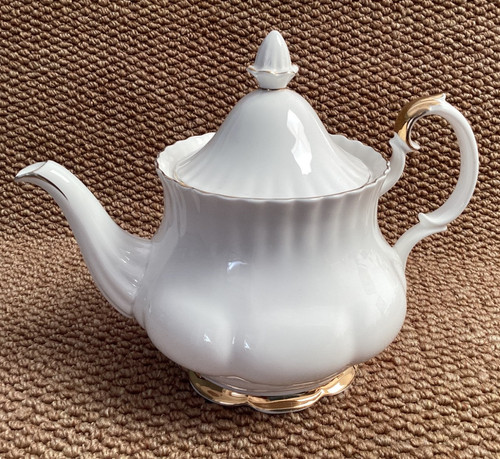Royal albert val - ,