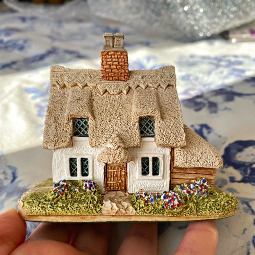 Lilliput lane clare cottage - lilliput,