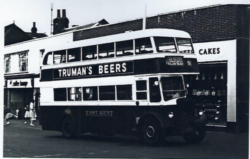 Bus photo cjg939 - bus, east