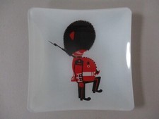A Retro Vintage Kenneth Townsend Chance Glass Queen’s Guard Square Dish C. 1970s