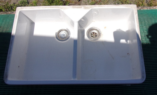 White ceramic twin utility - white,