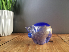 VINTAGE BLUE & GOLD GLASS PIG PAPERWEIGHT ISLE OF WIGHT MICHAEL HARRIS AZURENE ?