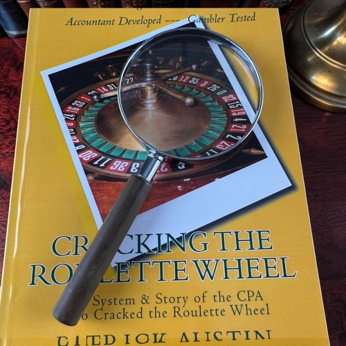 Vintage handheld magnifying - vintage,