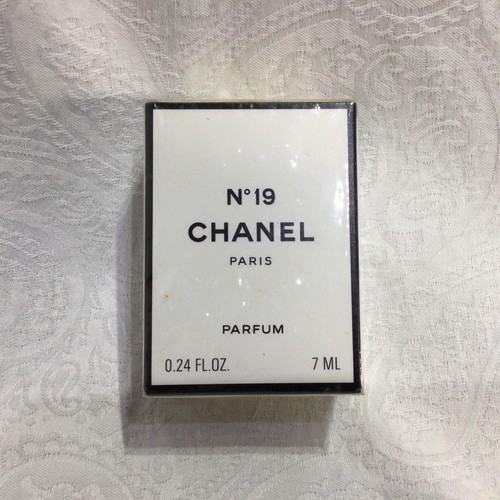 New chanel 19 parfum - new,
